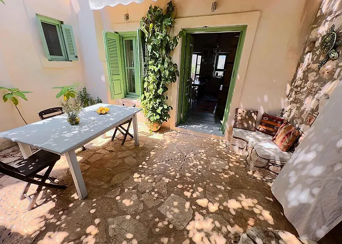 Blue Horizon Kastellorizo بيت للعطل ماغيستي